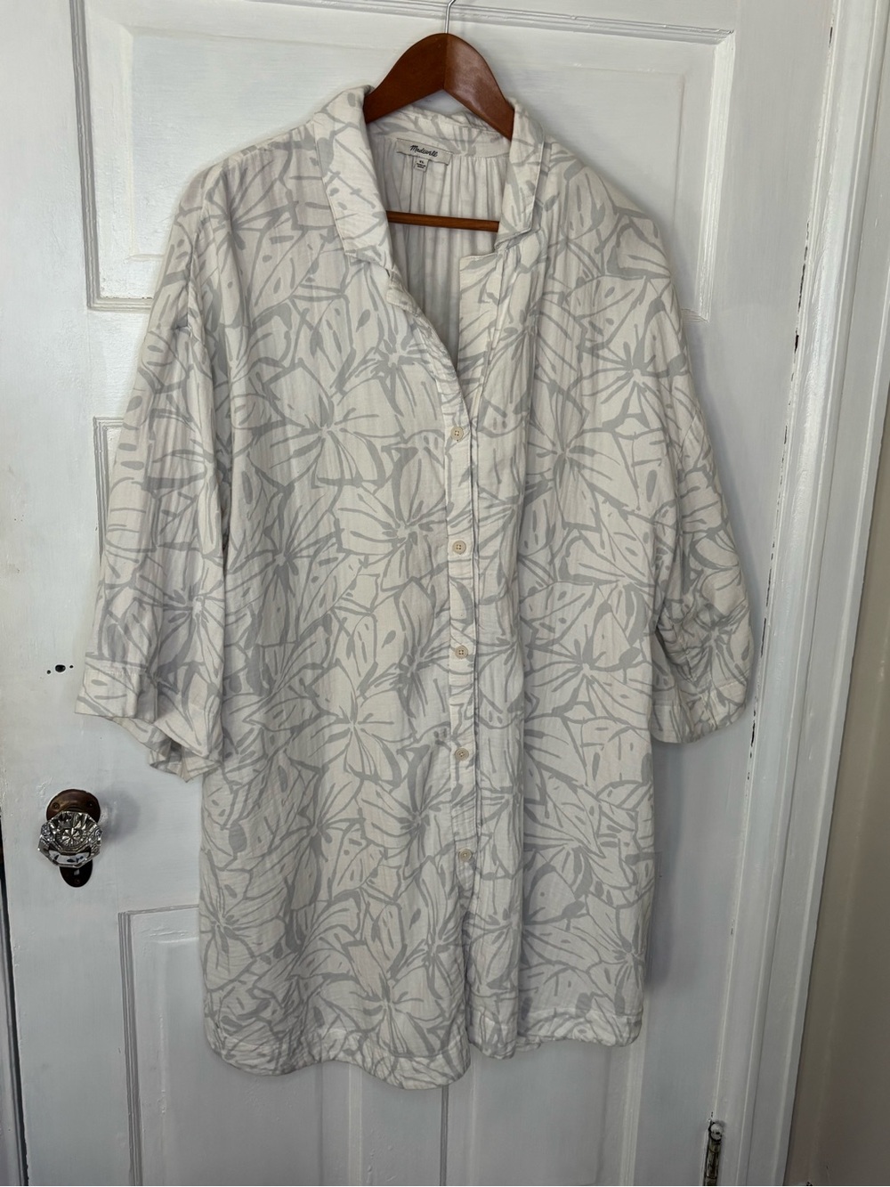 Madewell Cream Tunic Shirt with Light Gray Leaf Motif